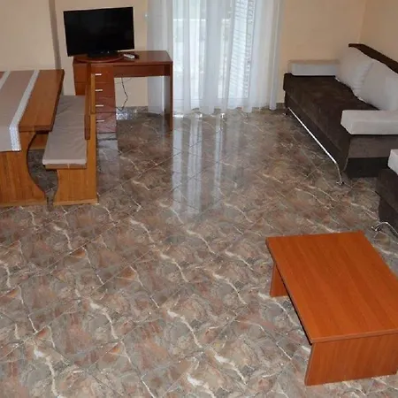 Apartments Barisic Hrvatskih Zrtava 404 Seget Vranjica Trogir Exterior foto