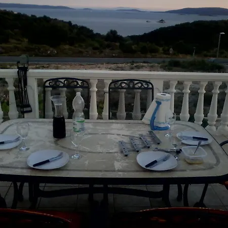 Apartments Barisic Hrvatskih Zrtava 404 Seget Vranjica Trogir Exterior foto