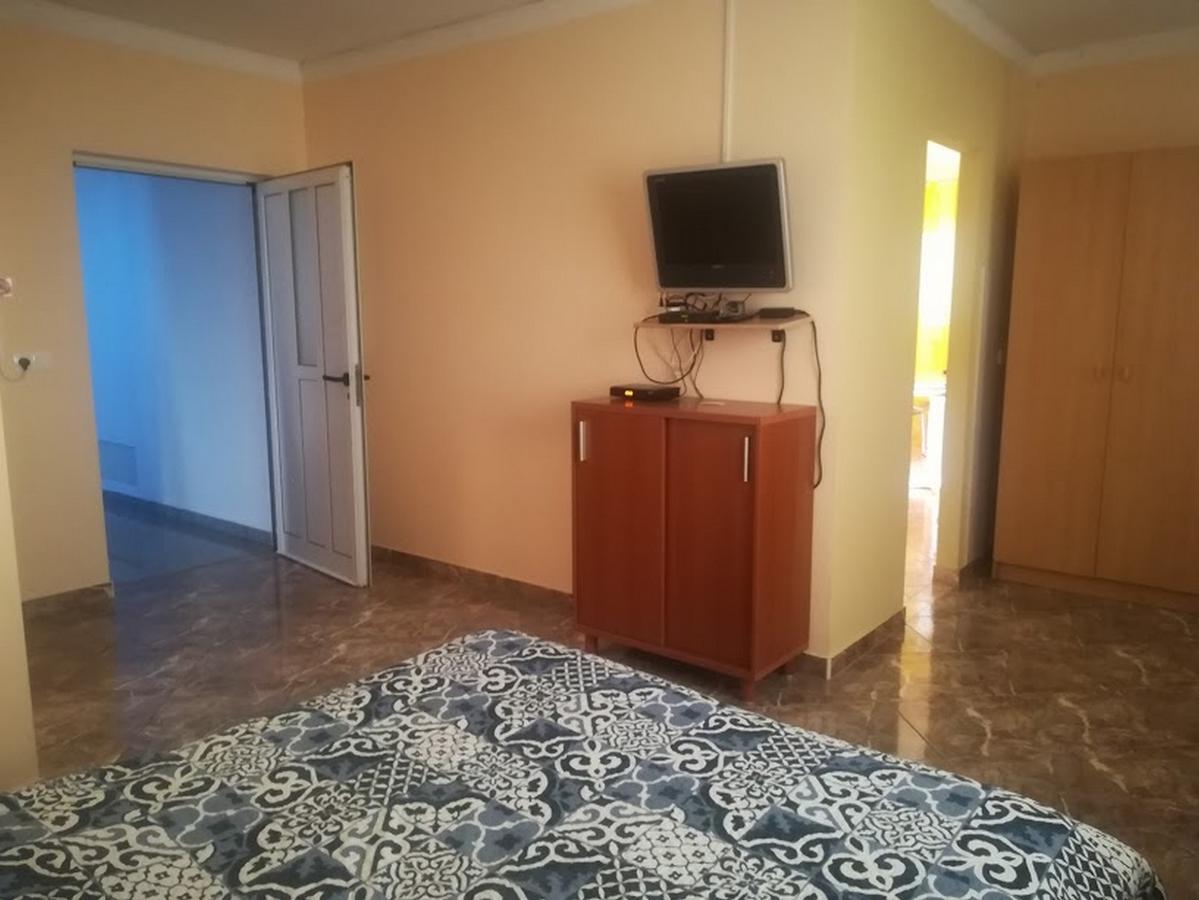 Barisic Hrvatskih Zrtava 404 Seget Vranjica Apartment
