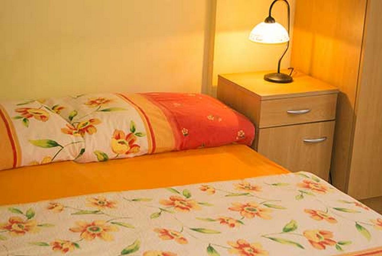 Barisic Hrvatskih Zrtava 404 Seget Vranjica * Trogir