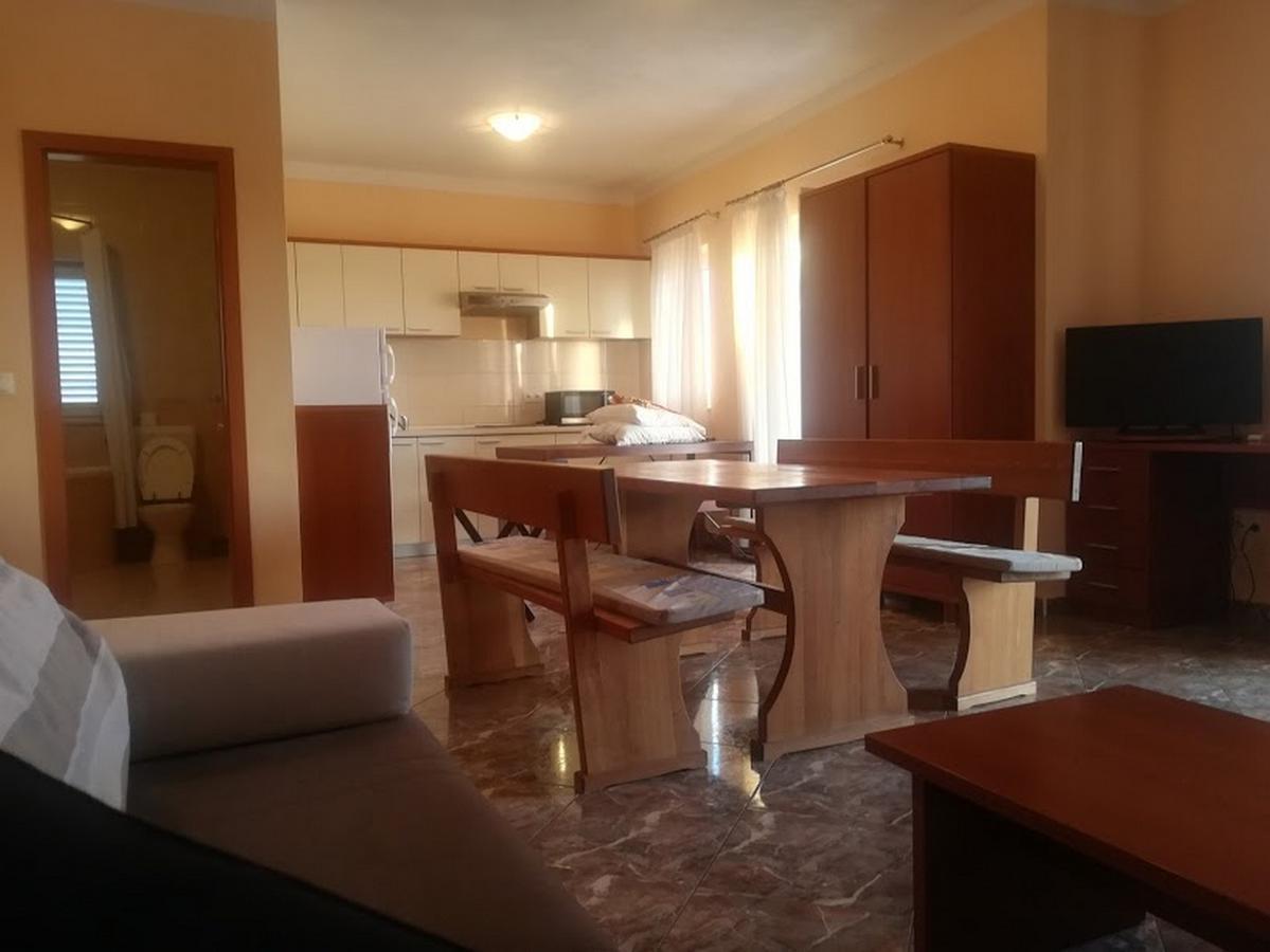 Barisic Hrvatskih Zrtava 404 Seget Vranjica