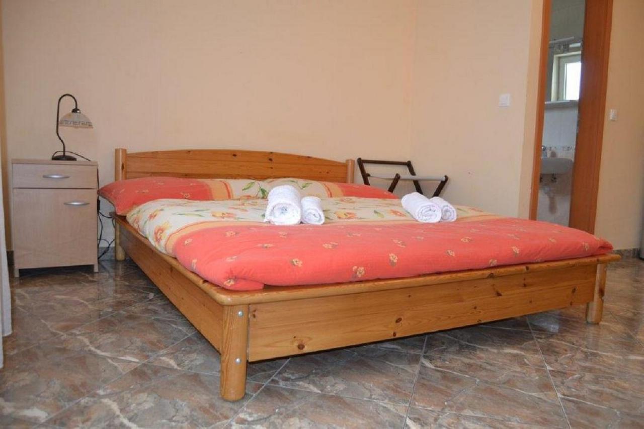 Barisic Hrvatskih Zrtava 404 Seget Vranjica * Trogir