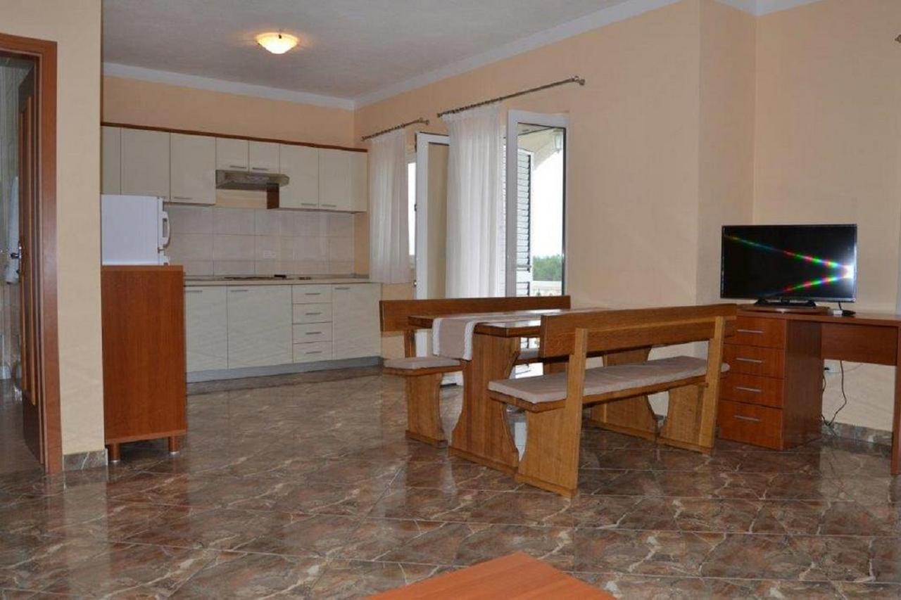 Barisic Hrvatskih Zrtava 404 Seget Vranjica