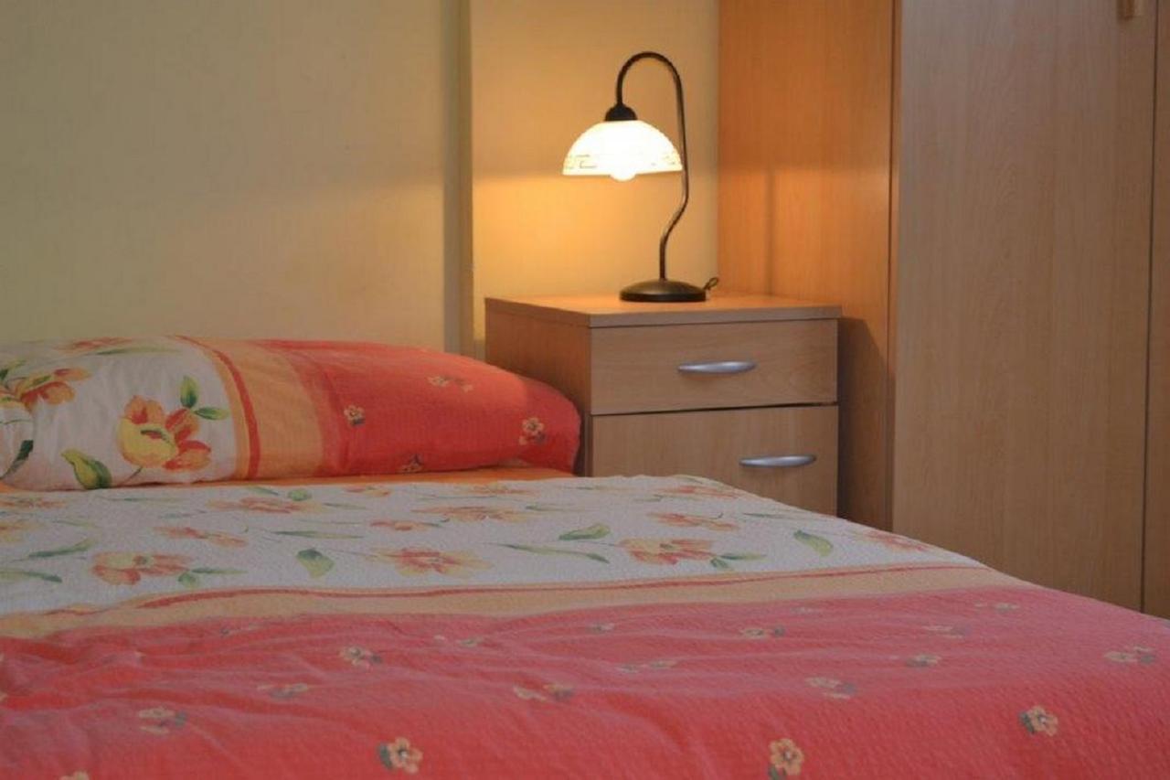 Barisic Hrvatskih Zrtava 404 Seget Vranjica * Trogir